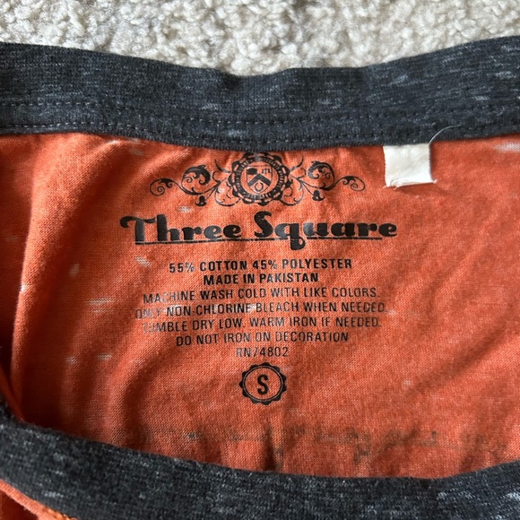 Texas Longhorns Womens Short Sleeve Small Tee Shirt w Back Hook ‘Em Graphic - Picture 3 of 5